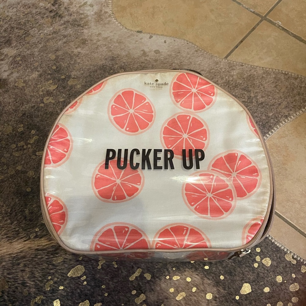 💕Kate Spade Grapefruit Patsy Cosmetic Bag💕
